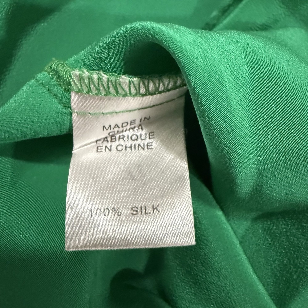 A New York Dress Womens M Tiered Layered Neckline Green 100% Silk Lightweight - Picture 8 of 8
